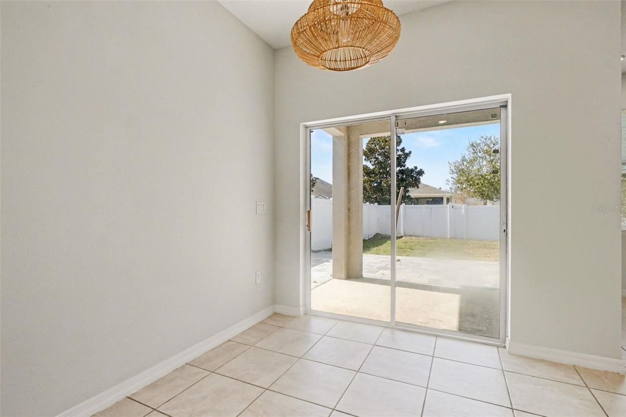 2735 Rowan Street , Tavares, FL 32778 Photo