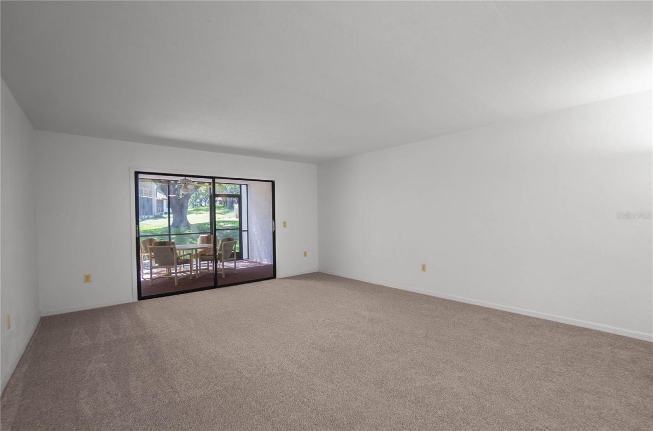 270 E Glassboro Court , Unit 2B, Hernando, FL 34442 Photo