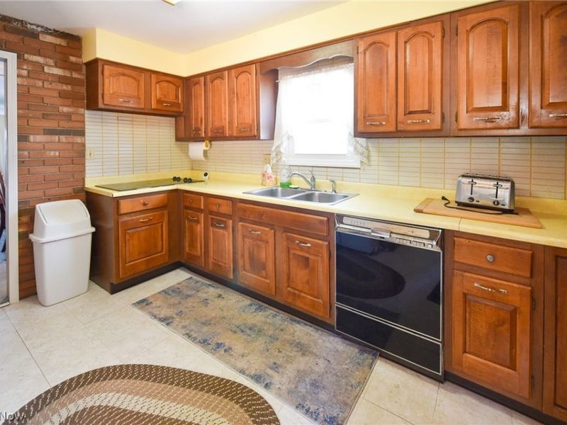 2696 Christensen Avenue, Akron, OH 44314 Photo 16