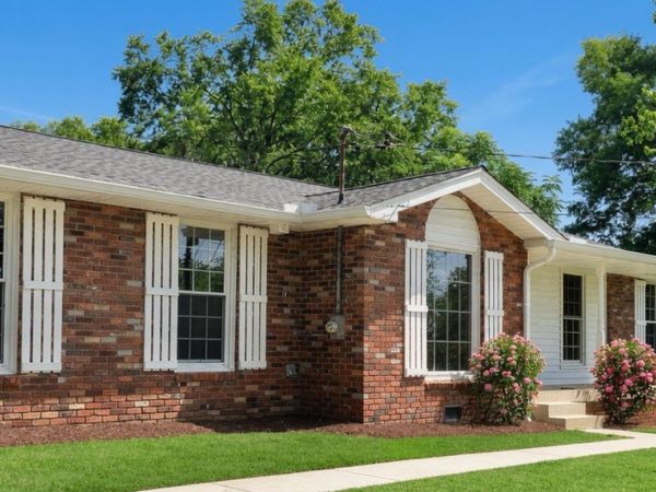 126 Gatone Dr , Hendersonville, TN 37075