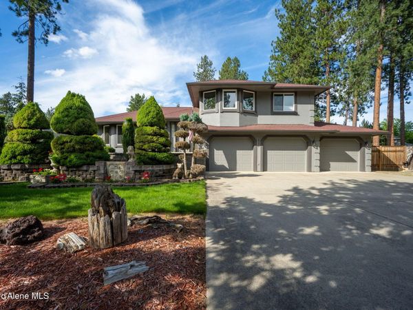 5231 E River PL, Post Falls, ID 83854