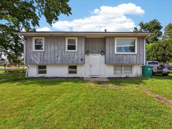 392 Fairmount Road, Kingsford Heights, IN 46346
