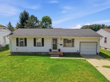 2619 Center Avenue, Alliance, OH 44601