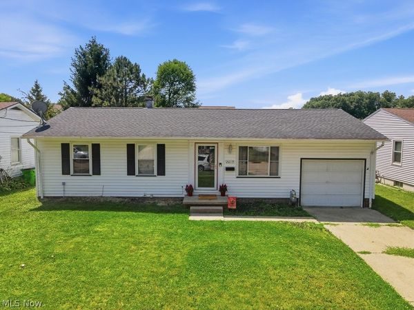 2619 Center Avenue , Alliance, OH 44601