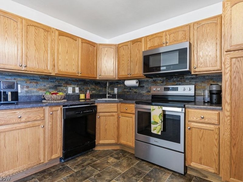 2619 Center Avenue, Alliance, OH 44601 Photo 9