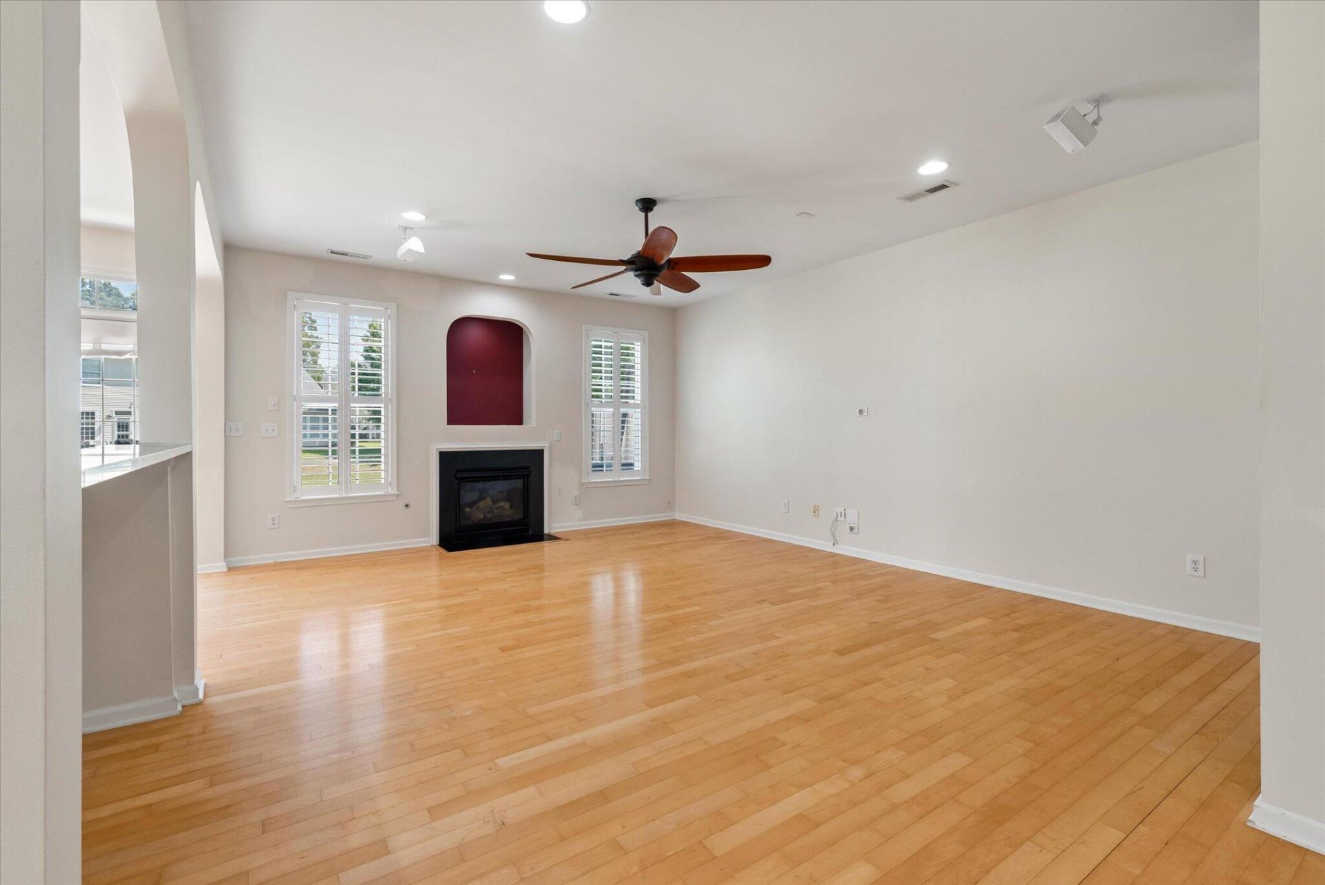 3020 Candela Grove Drive Photo 8