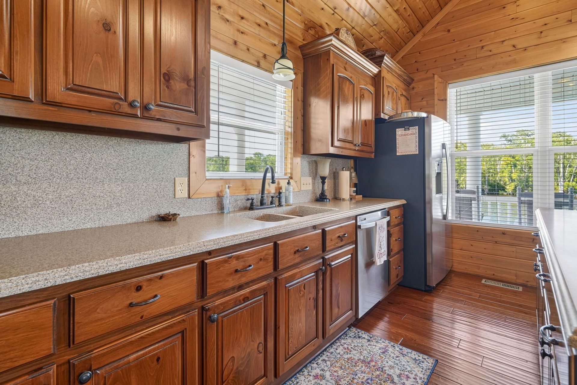 480 River Front N  Photo 27