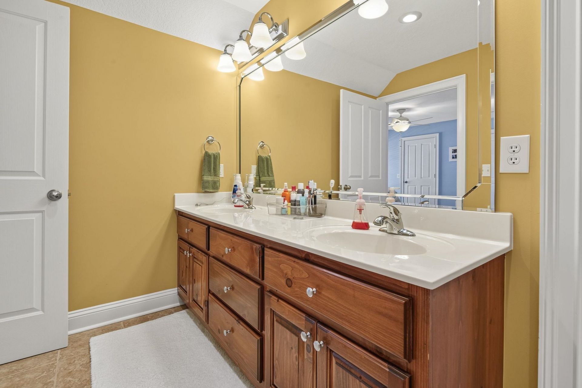 480 River Front N  Photo 43