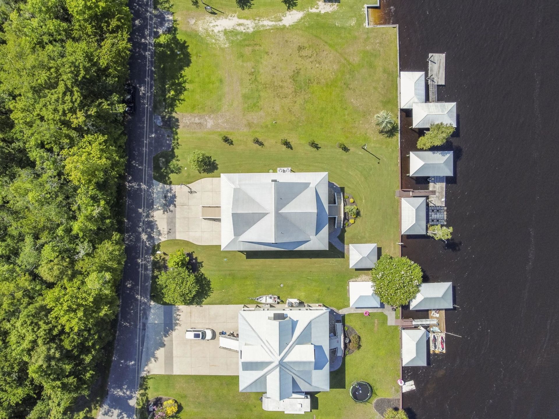 480 River Front N  Photo 7