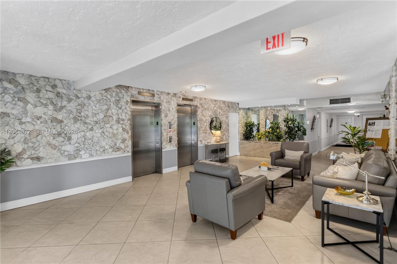 3010 N Course Dr , Unit 510, Pompano Beach, FL 33069 Photo