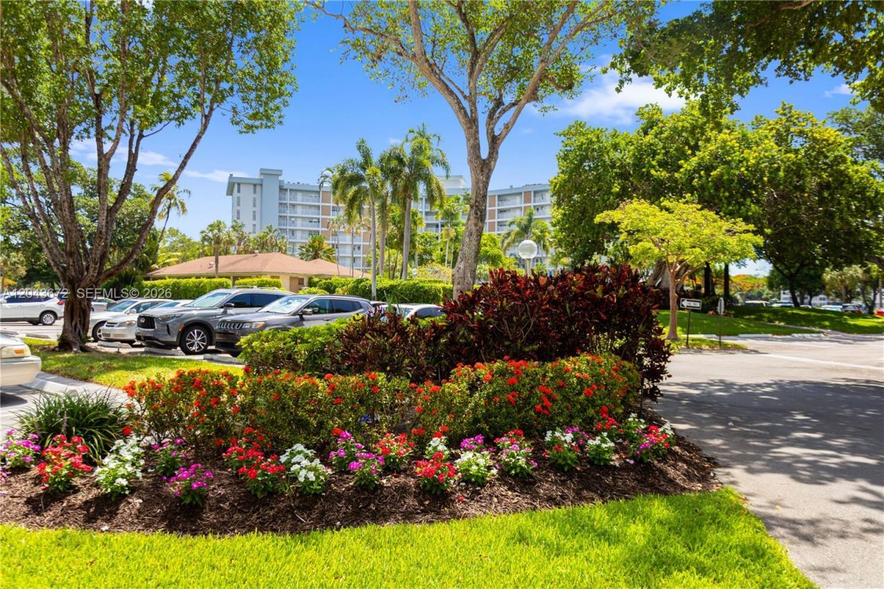 3010 N Course Dr , Unit 510, Pompano Beach, FL 33069 Photo