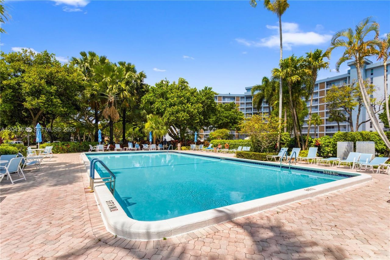 3010 N Course Dr , Unit 510, Pompano Beach, FL 33069 Photo