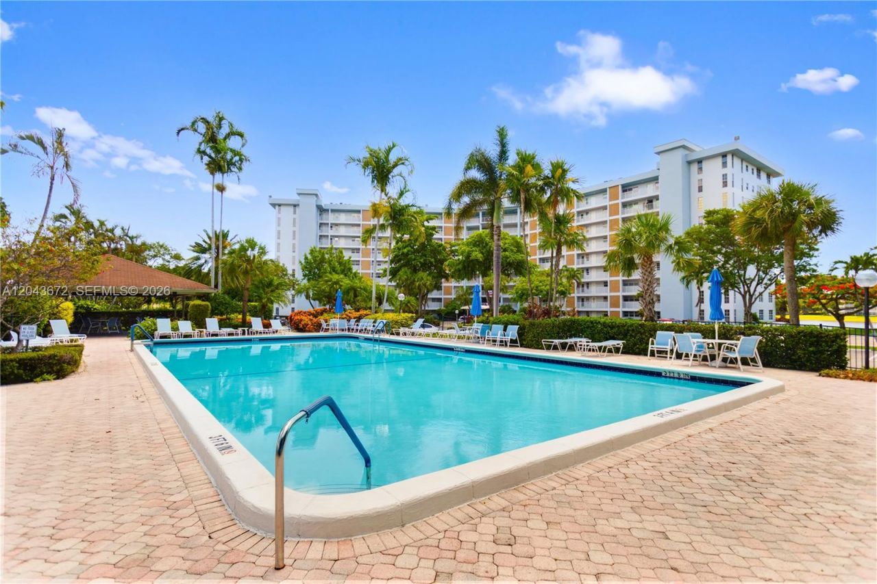 3010 N Course Dr , Unit 510, Pompano Beach, FL 33069 Photo