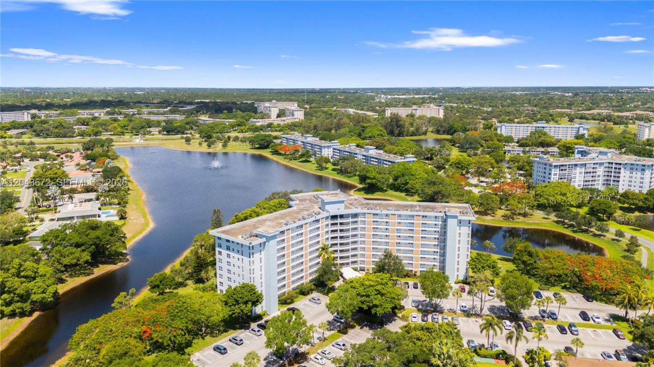 3010 N Course Dr , Unit 510, Pompano Beach, FL 33069 Photo