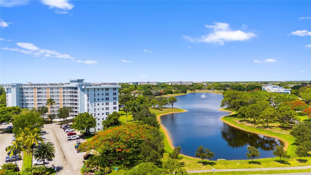 3010 N Course Dr , Unit 510, Pompano Beach, FL 33069 Photo