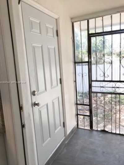2194 NW 18th Ter, Miami, FL 33125 Photo