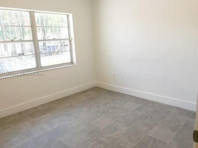2194 NW 18th Ter, Miami, FL 33125 Photo