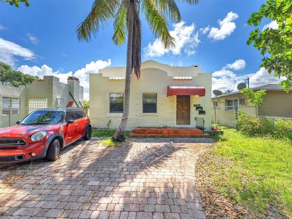 1932 Dewey St , Hollywood, FL 33020