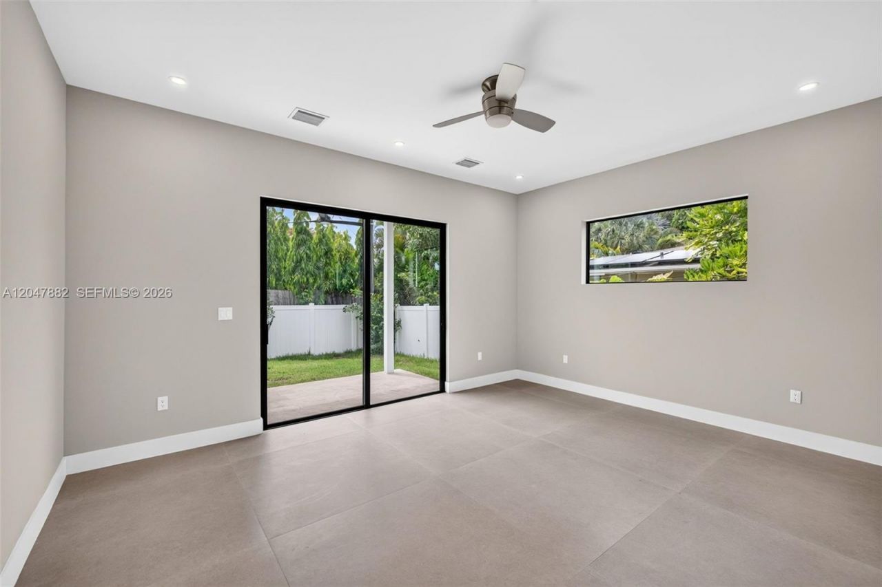 2015 NE 4th Ave, Wilton Manors, FL 33305 Photo