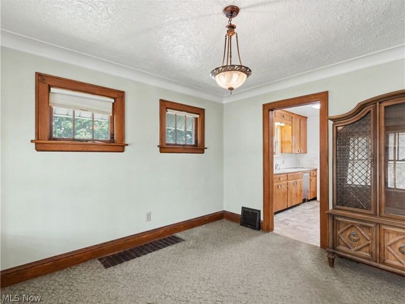 1458 Breiding Road, Akron, OH 44310 Photo 5