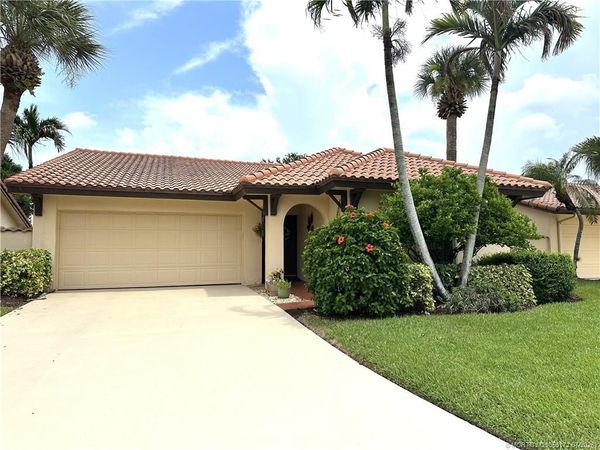2390 Bobalink Court SW, Palm City, FL 34990