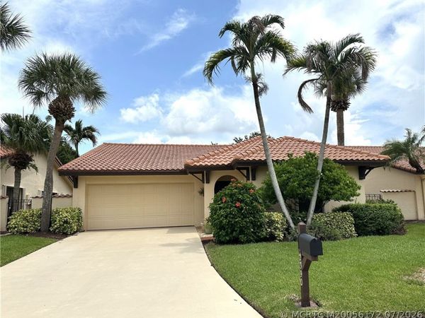 2390 Bobalink Court SW, Palm City, FL 34990