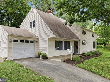 8703 PATTON ROAD, GLENSIDE, PA 19038