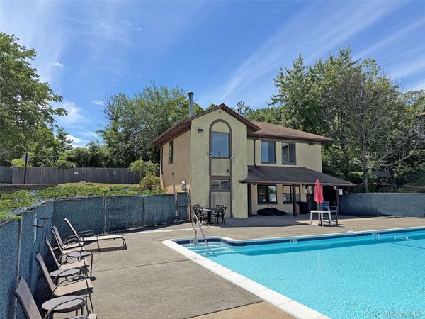 66 Omni Parc Drive, Nanuet, NY 10954