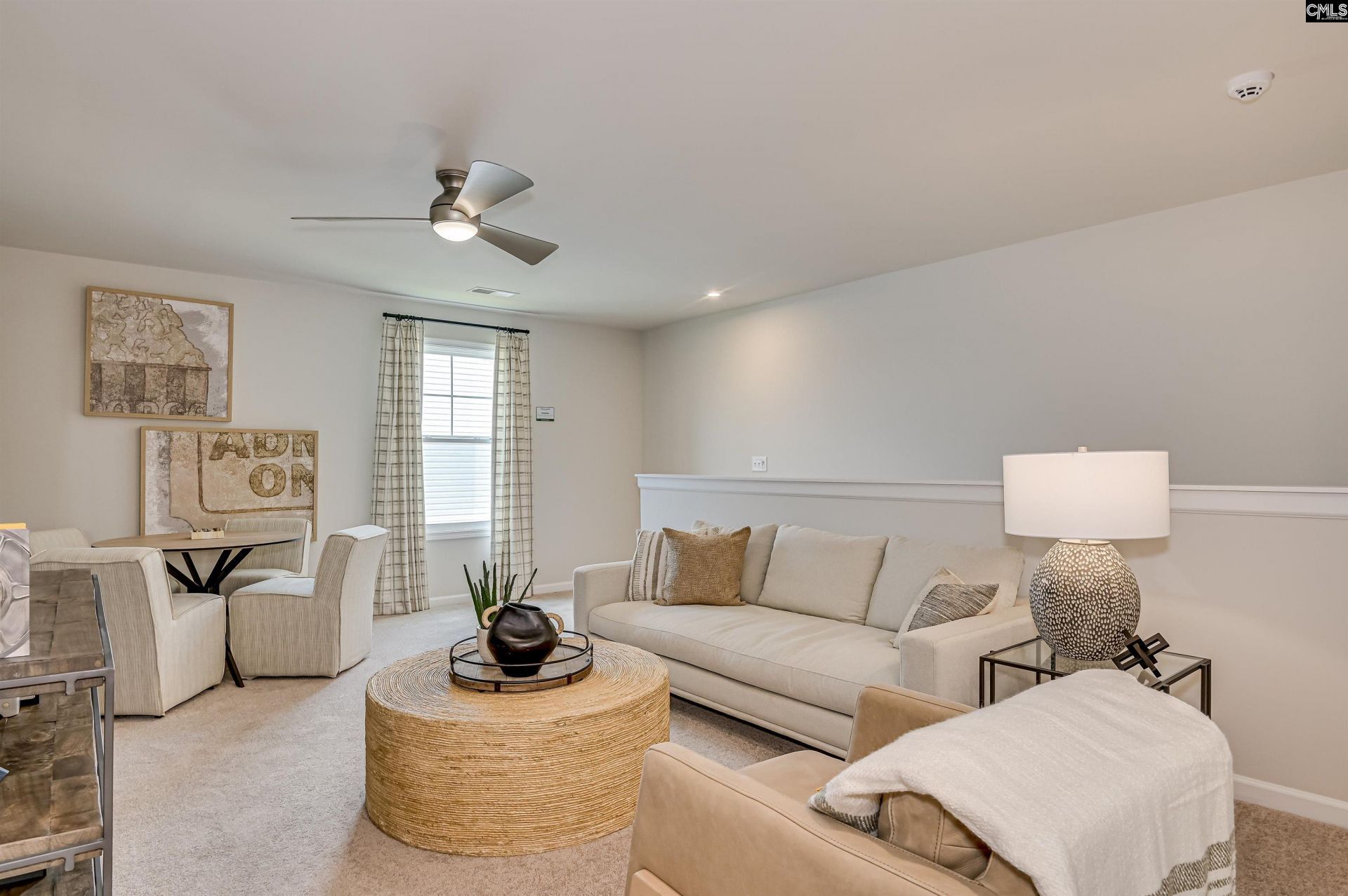 658 Griffon Drive Photo 24