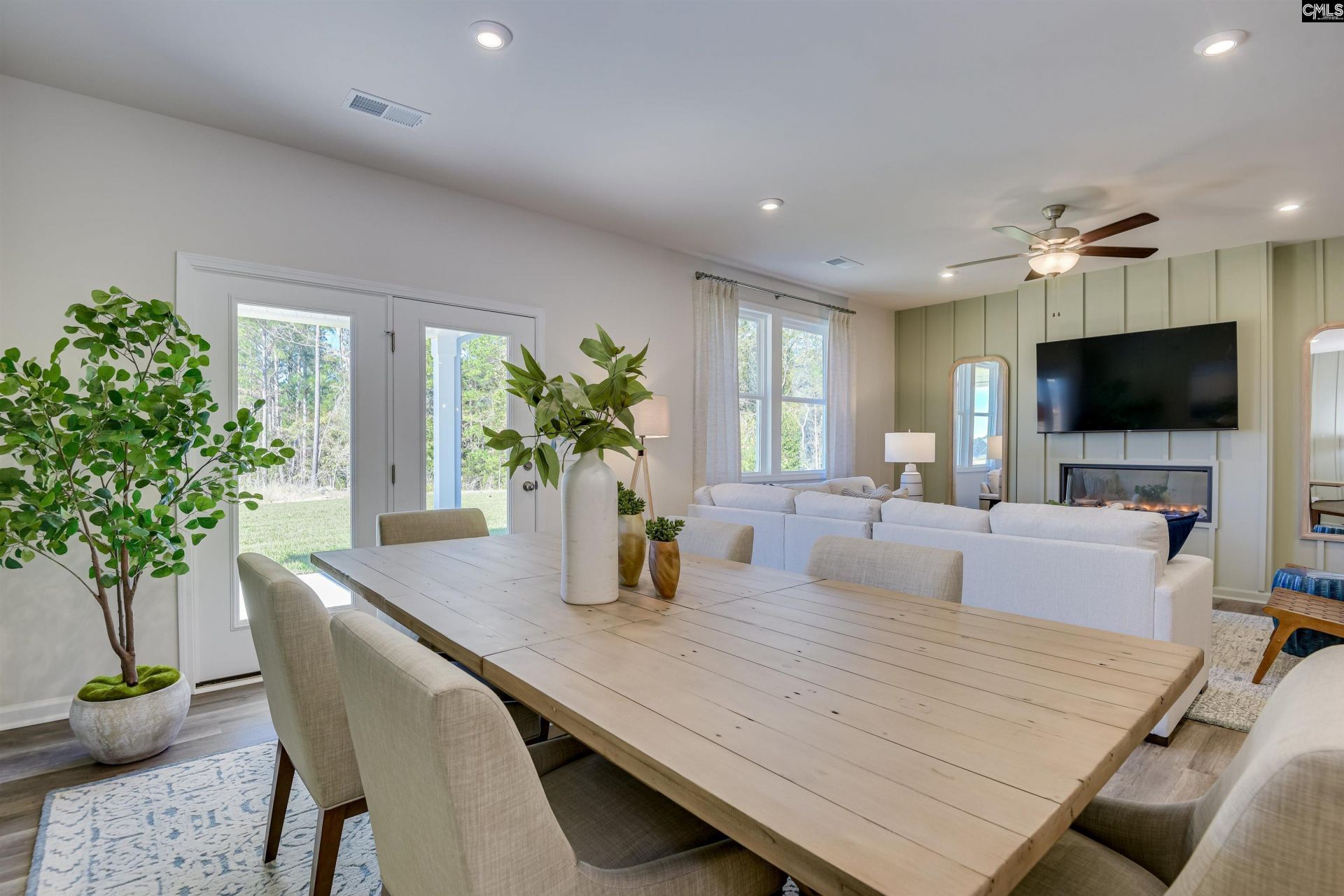 658 Griffon Drive Photo 8