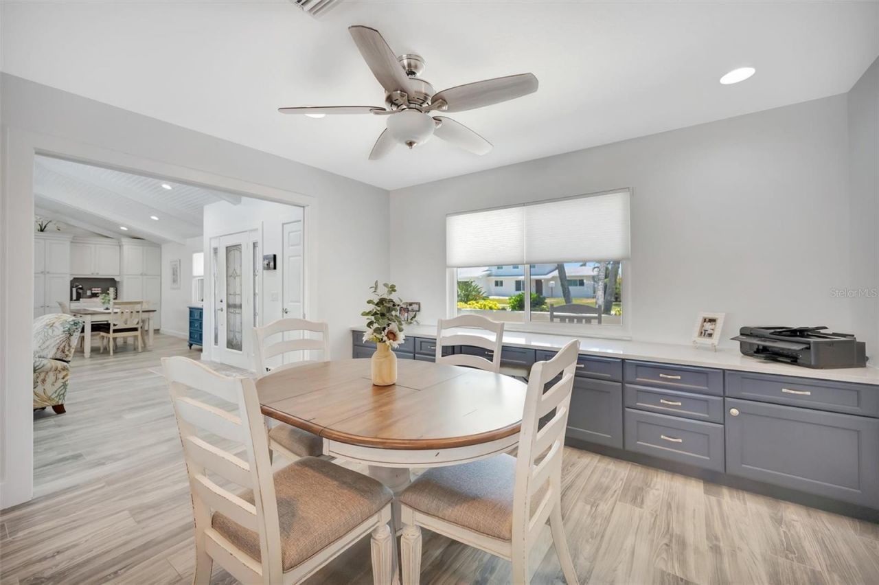 514 Key Royale Drive, Bradenton Beach, FL 34217 Photo