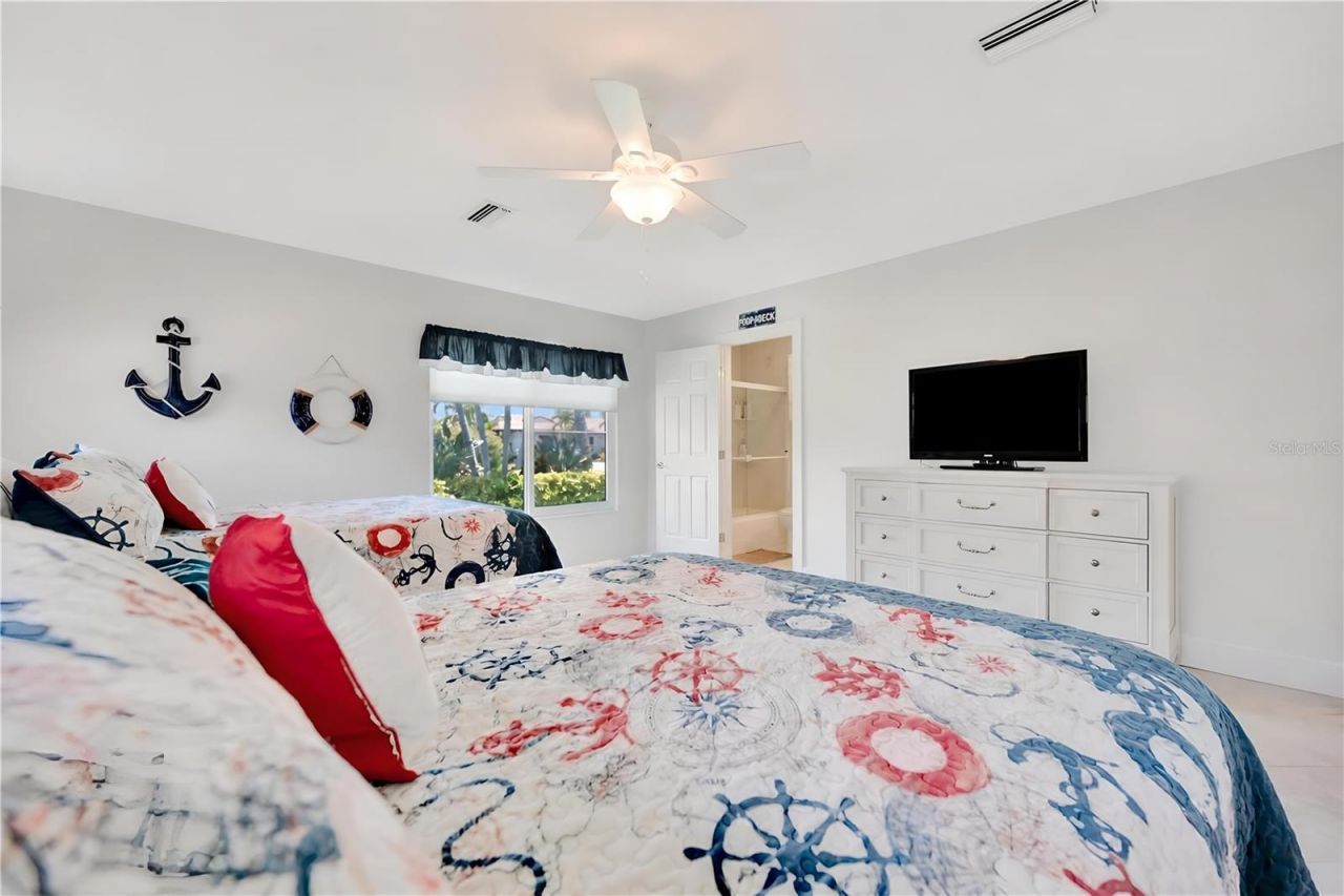 514 Key Royale Drive, Bradenton Beach, FL 34217 Photo