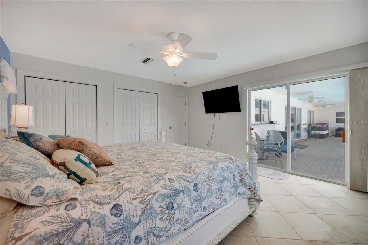 514 Key Royale Drive, Bradenton Beach, FL 34217 Photo