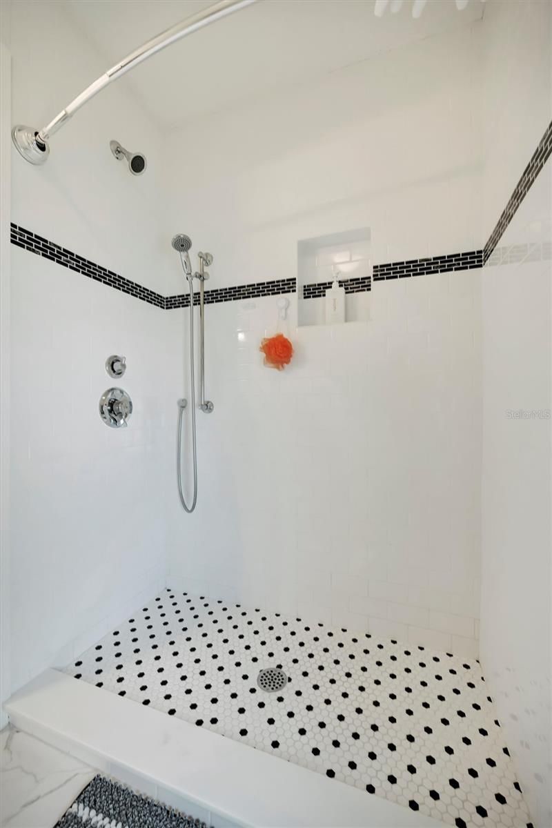 514 Key Royale Drive, Bradenton Beach, FL 34217 Photo