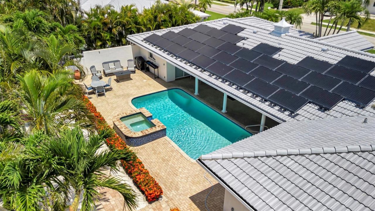 514 Key Royale Drive, Bradenton Beach, FL 34217 Photo