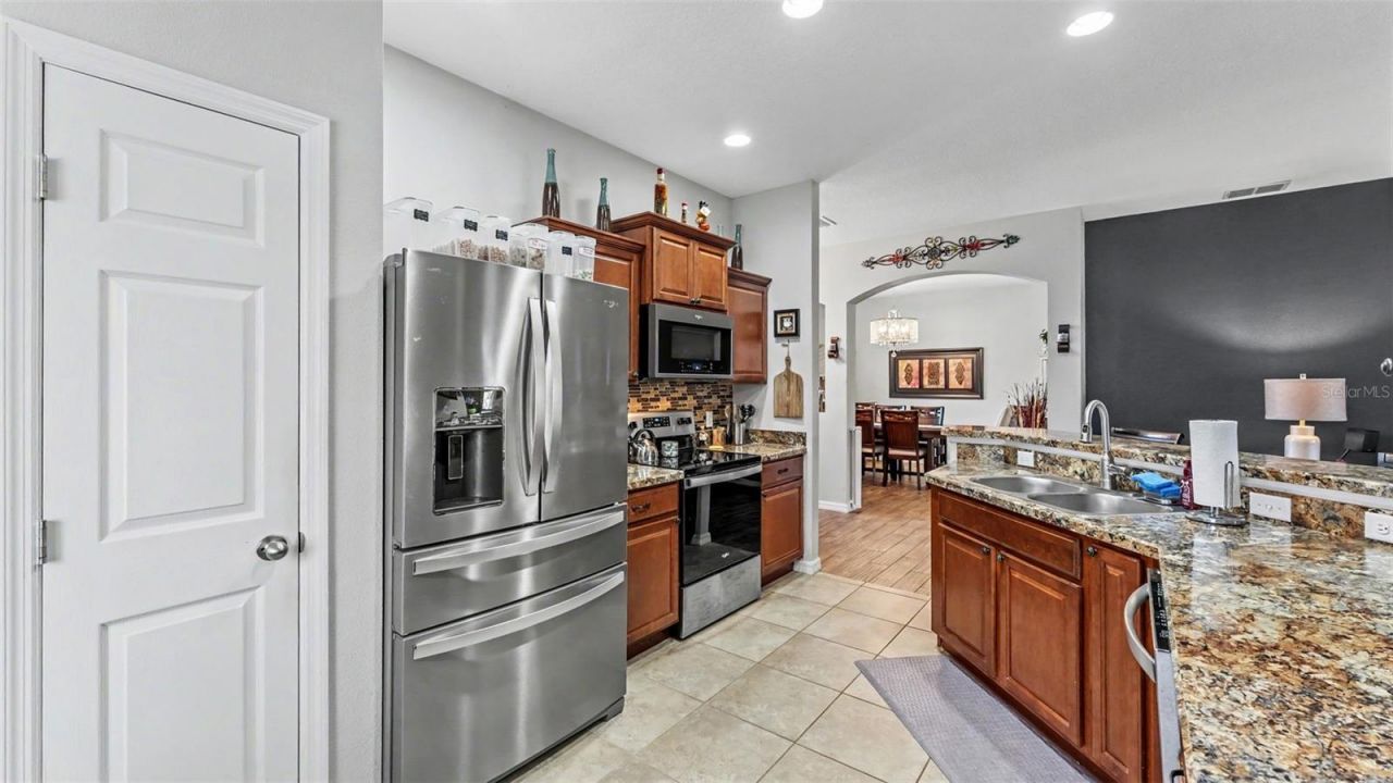 1053 Krenson Woods Road , Lakeland, FL 33813 Photo