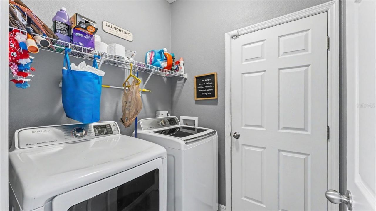 1053 Krenson Woods Road , Lakeland, FL 33813 Photo