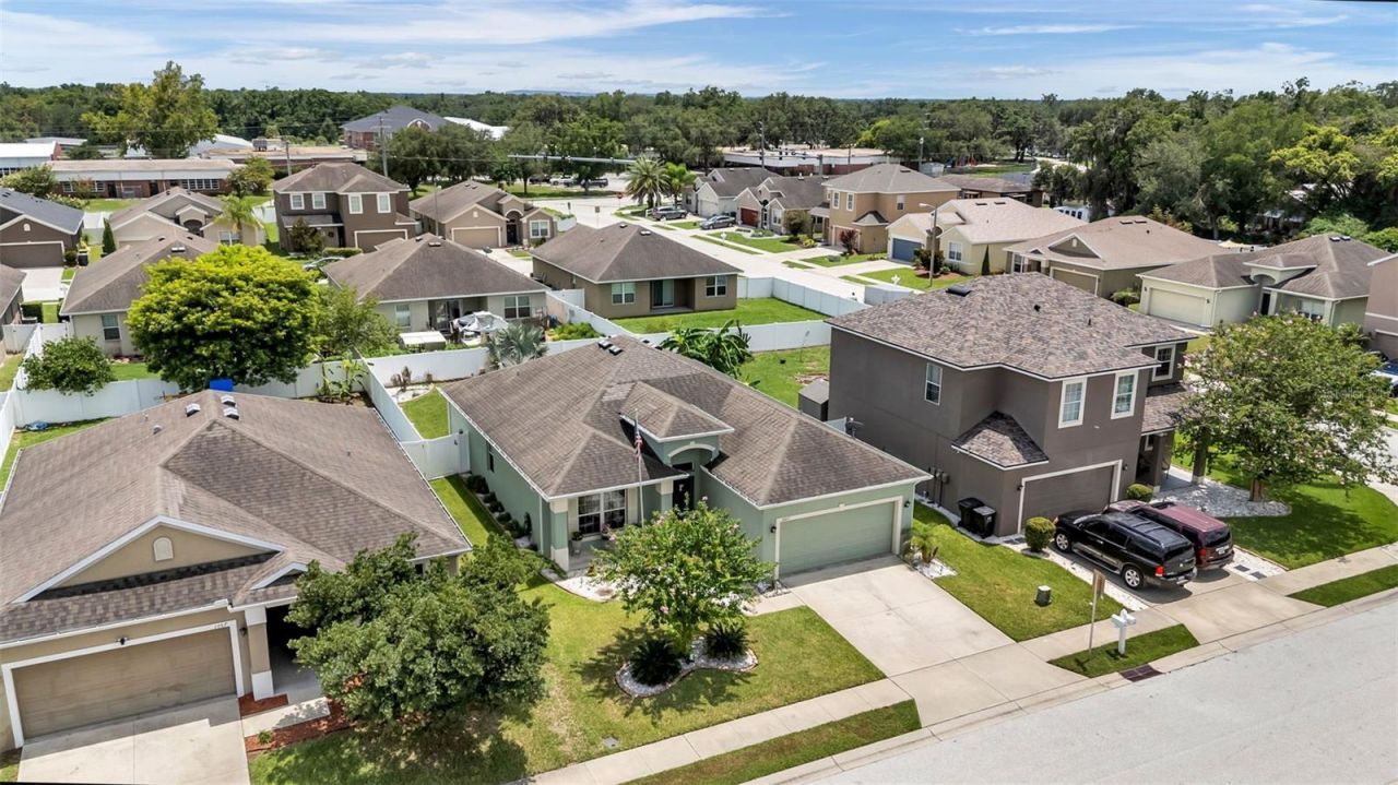 1053 Krenson Woods Road , Lakeland, FL 33813 Photo