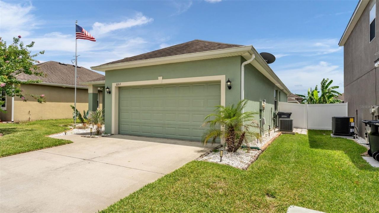 1053 Krenson Woods Road , Lakeland, FL 33813 Photo