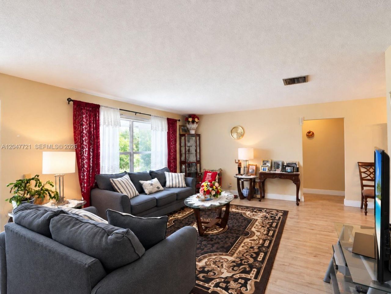 4401 NW 43rd Ter, Tamarac, FL 33319 Photo