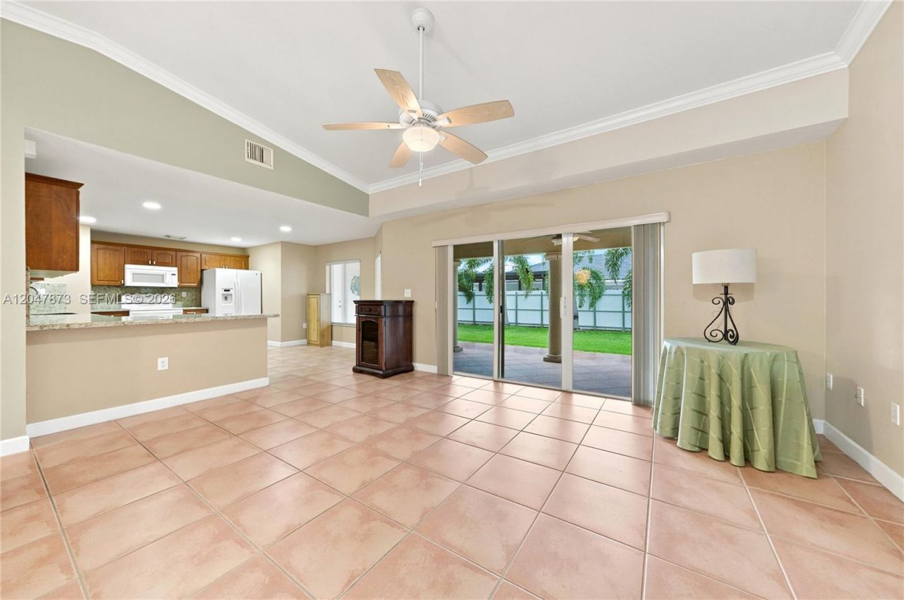 15059 SW 33rd Ter, Miami, FL 33185 Photo
