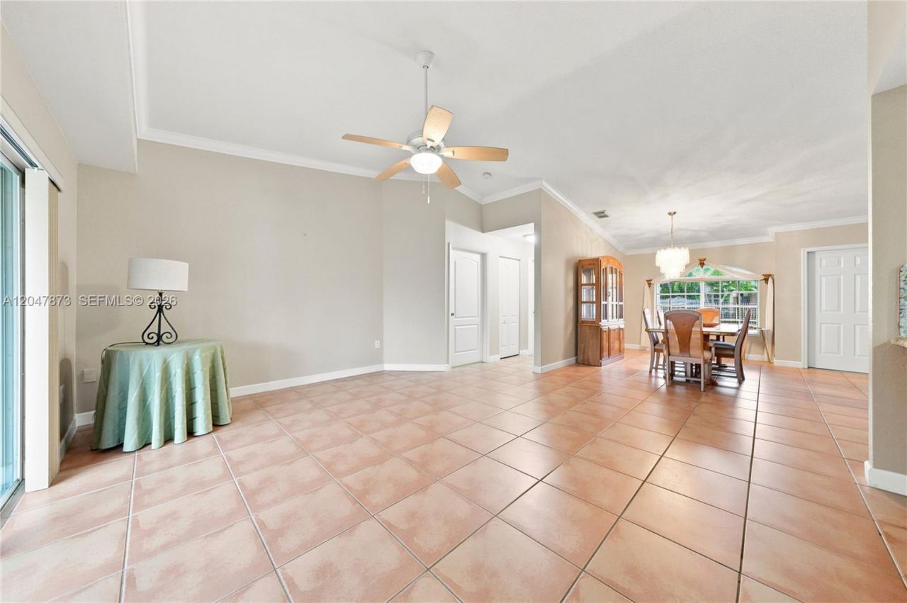15059 SW 33rd Ter, Miami, FL 33185 Photo
