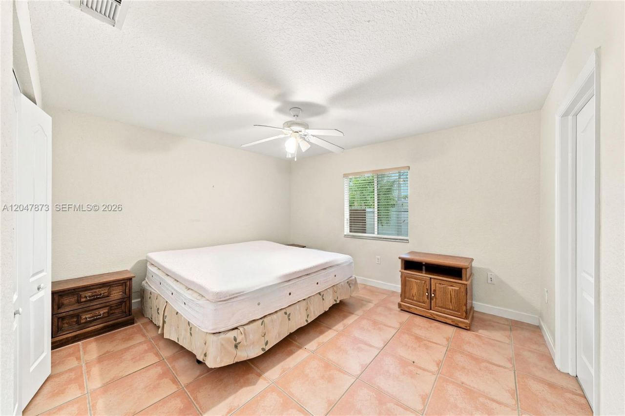 15059 SW 33rd Ter, Miami, FL 33185 Photo