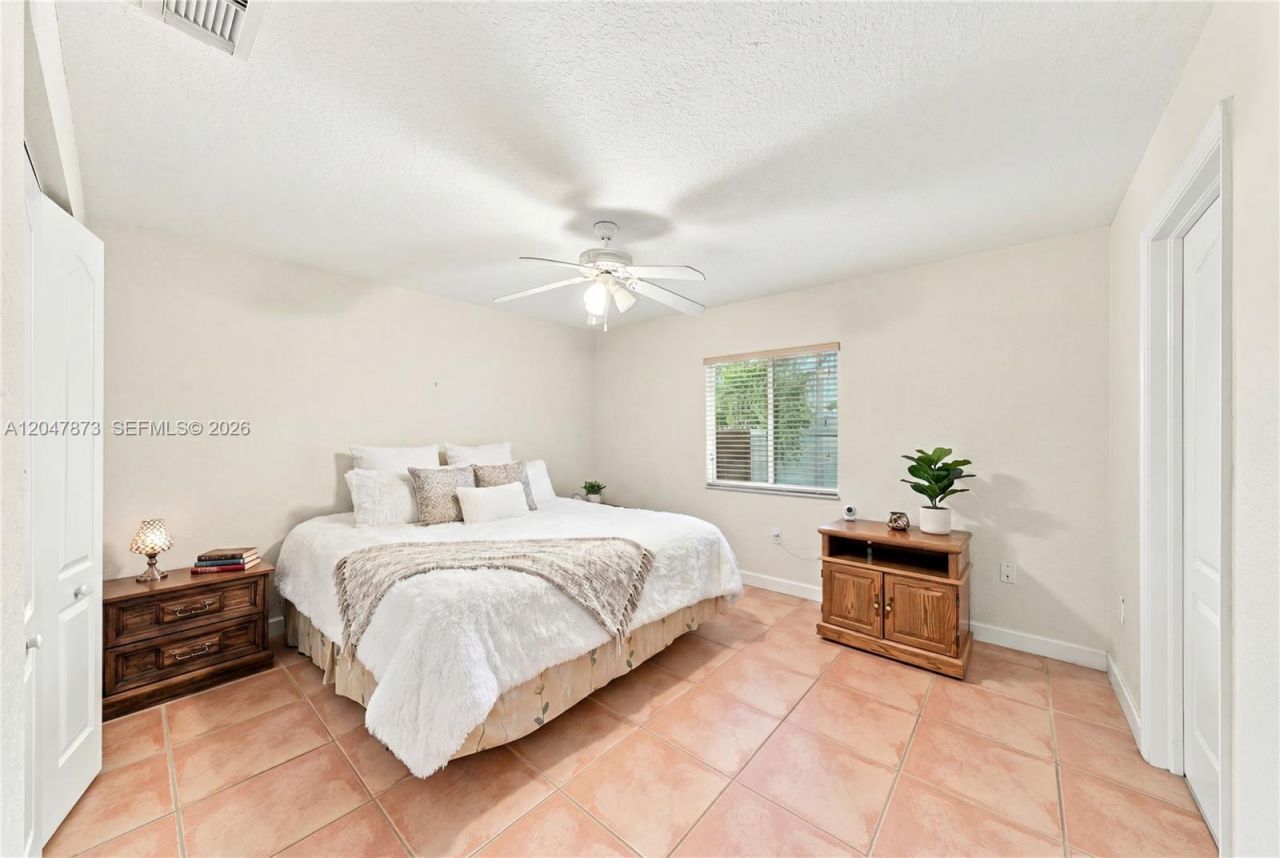 15059 SW 33rd Ter, Miami, FL 33185 Photo