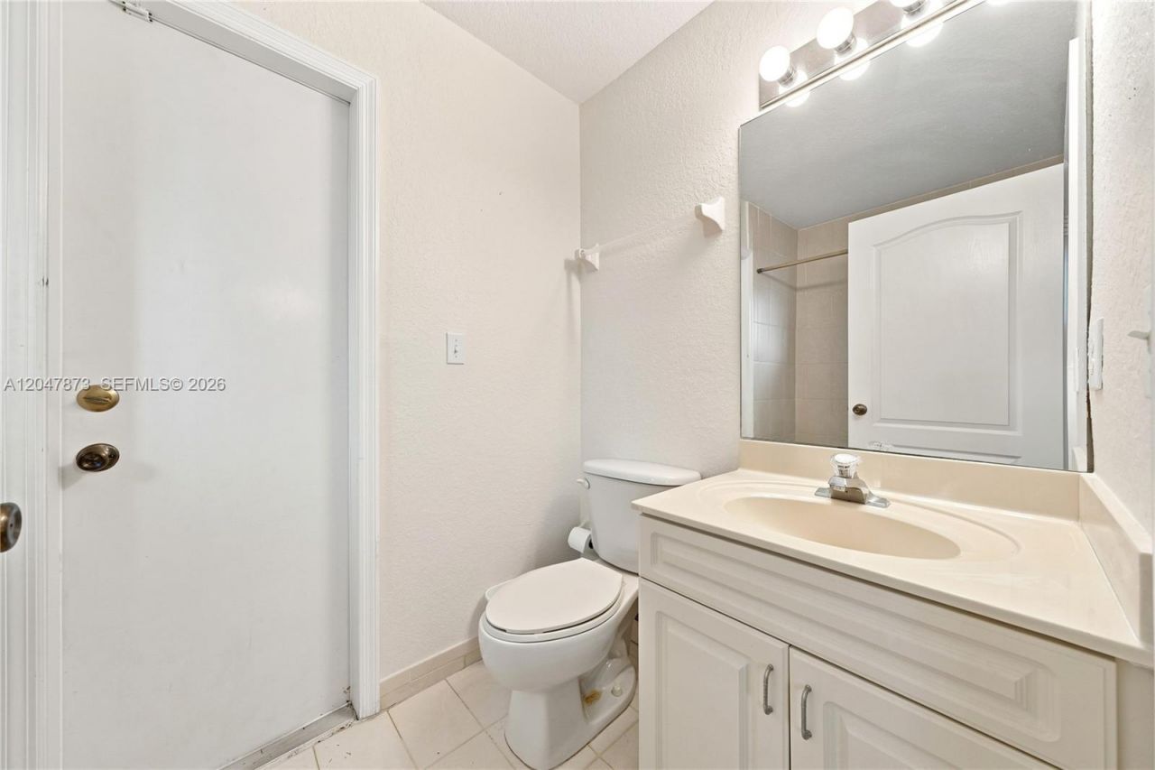 15059 SW 33rd Ter, Miami, FL 33185 Photo