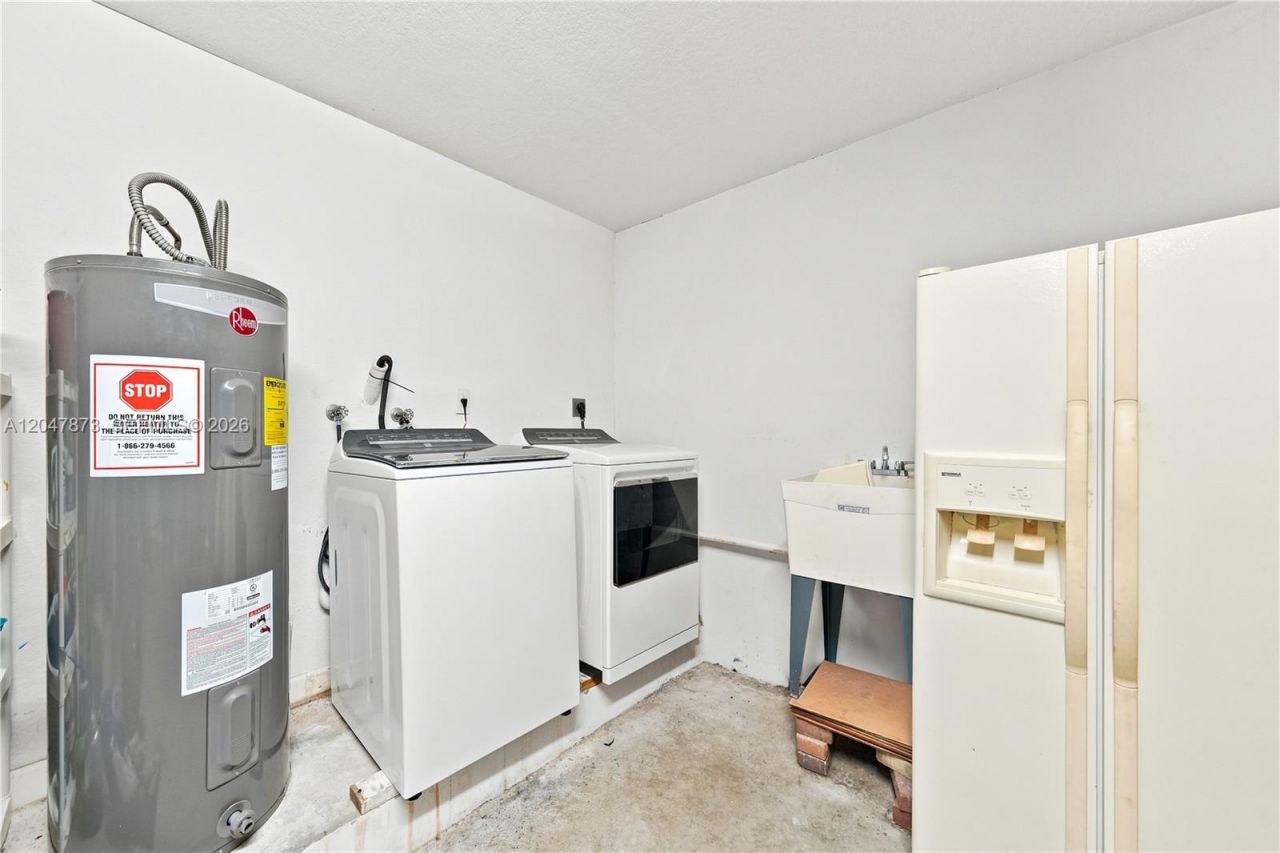 15059 SW 33rd Ter, Miami, FL 33185 Photo