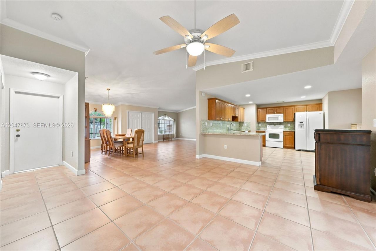 15059 SW 33rd Ter, Miami, FL 33185 Photo