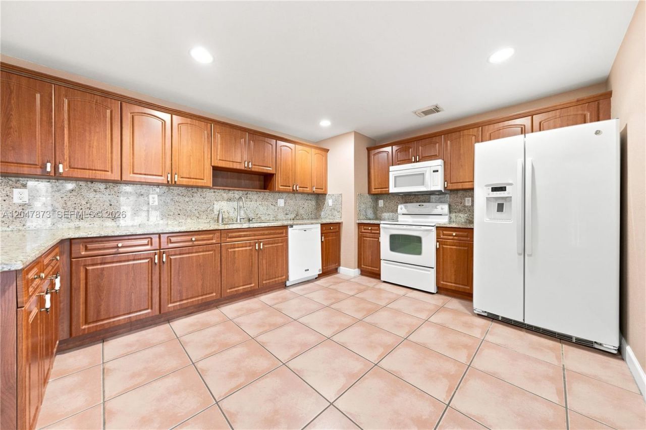15059 SW 33rd Ter, Miami, FL 33185 Photo