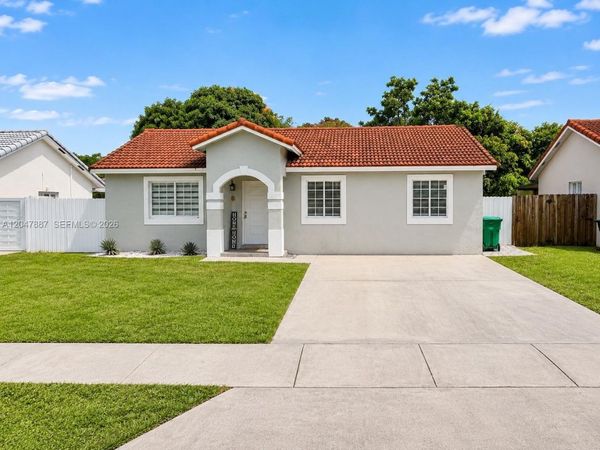 12610 SW 222nd Ter , Miami, FL 33170