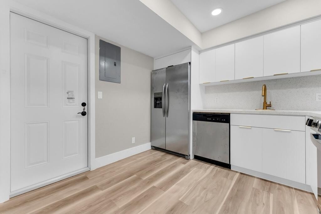 4281 NW 76th Avenue, Davie, FL 33328 Photo